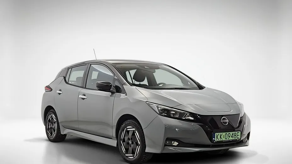 NISSAN Leaf -