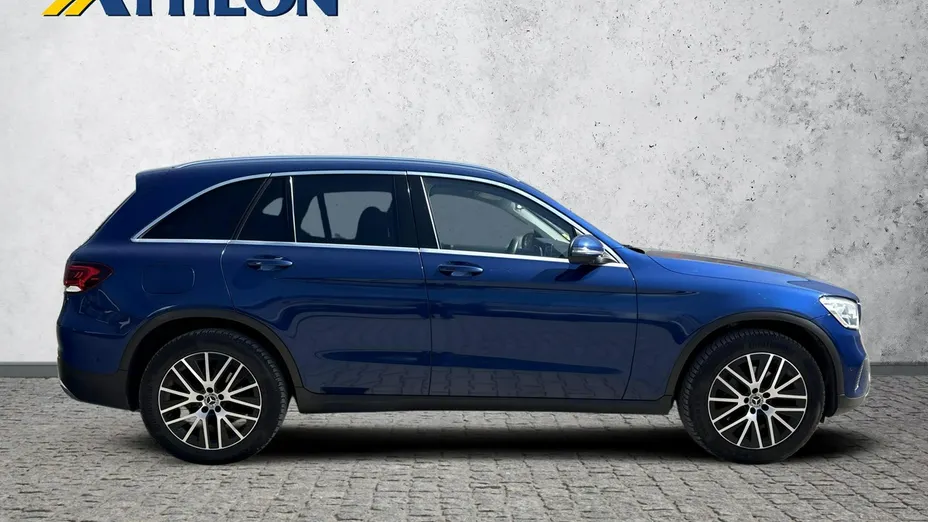 MERCEDES-BENZ GLC -