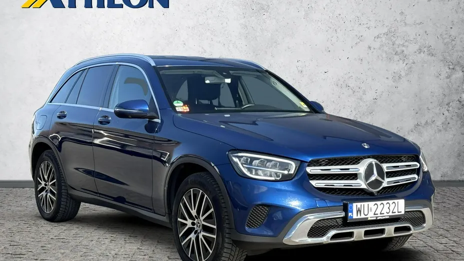 MERCEDES-BENZ GLC -