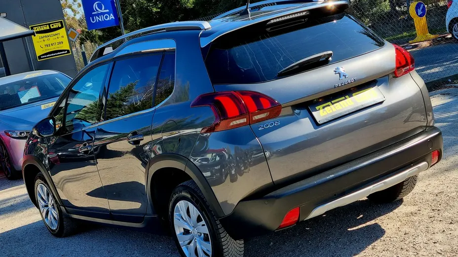 PEUGEOT 2008 -