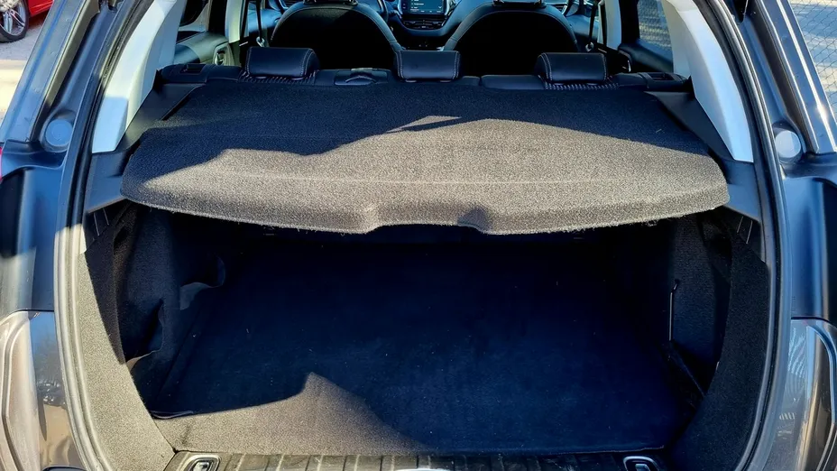 PEUGEOT 2008 -