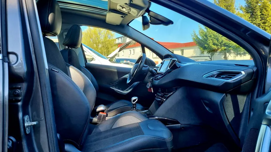 PEUGEOT 2008 -