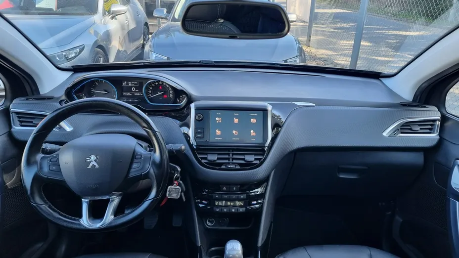PEUGEOT 2008 -