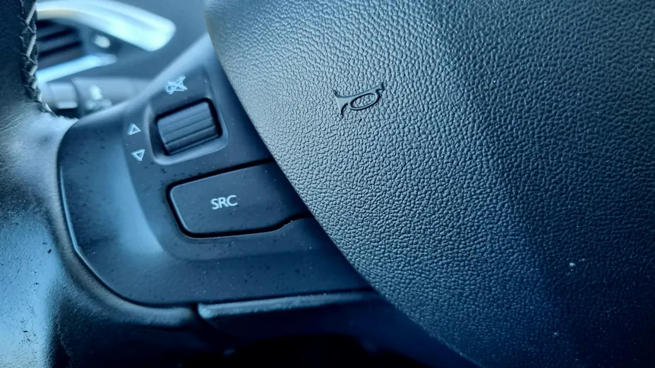 PEUGEOT 2008 -
