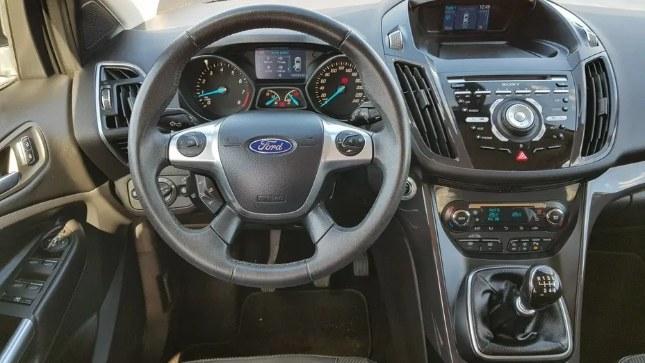 FORD Kuga -