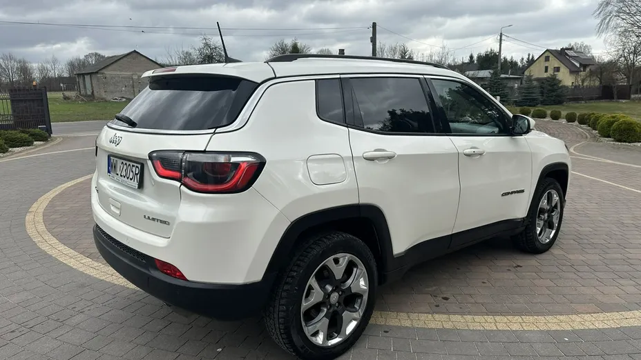 JEEP Compass -