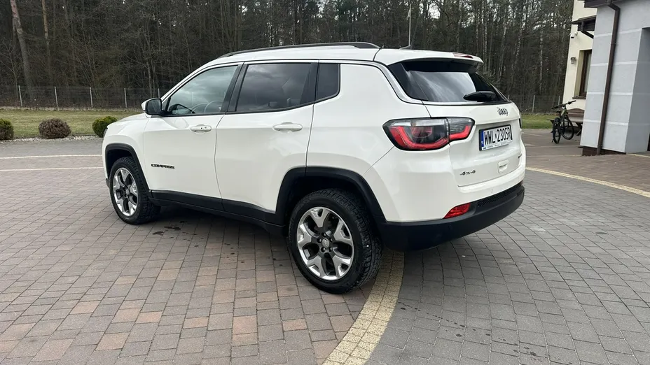 JEEP Compass -