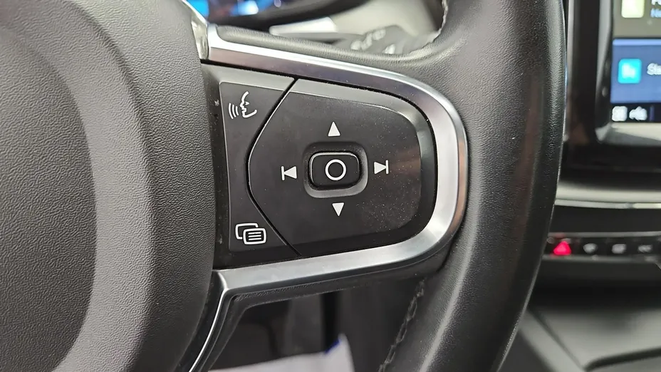 VOLVO XC60 -