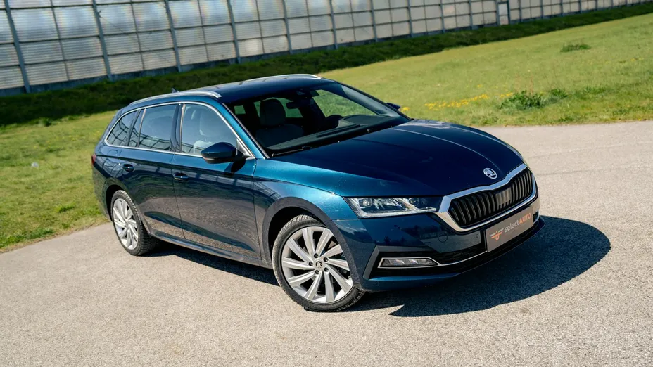 SKODA Octavia -
