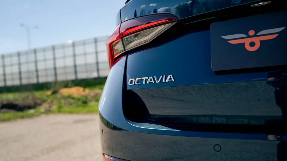 SKODA Octavia -
