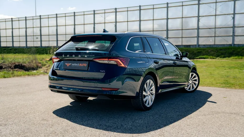 SKODA Octavia -