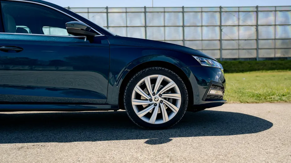 SKODA Octavia -