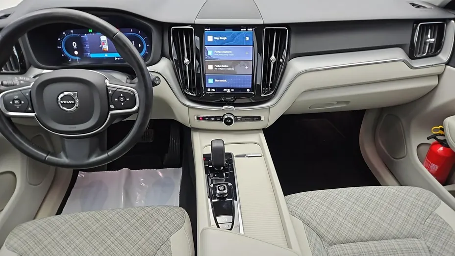 VOLVO XC60 -