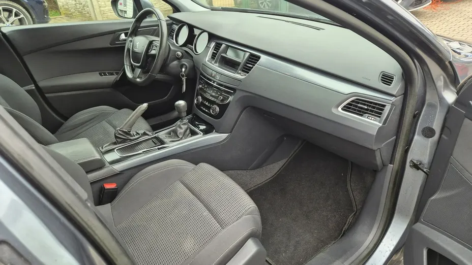 PEUGEOT 508 -