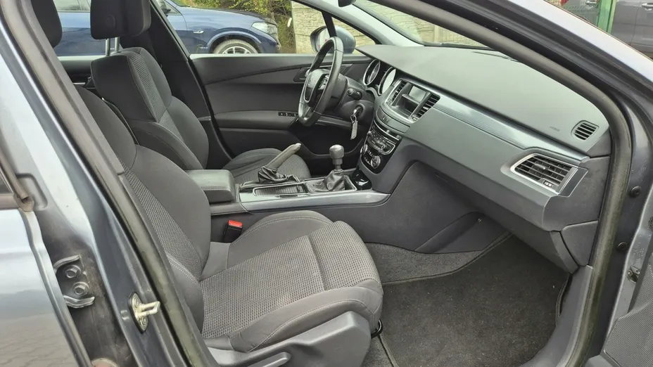 PEUGEOT 508 -