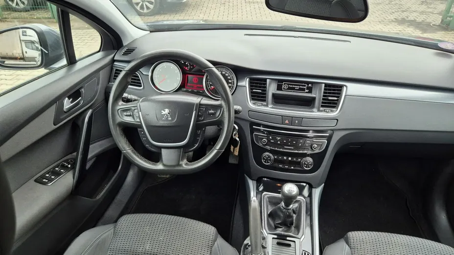 PEUGEOT 508 -