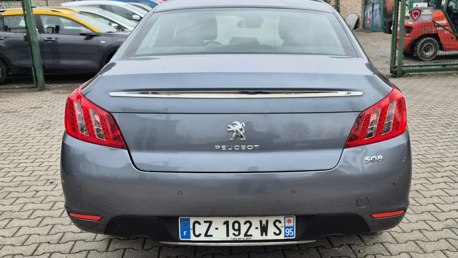 PEUGEOT 508 -