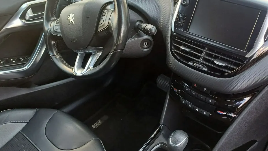 PEUGEOT 2008 -