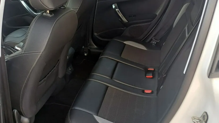 PEUGEOT 2008 -