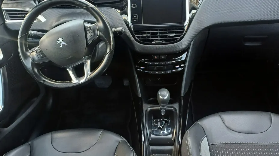 PEUGEOT 2008 -