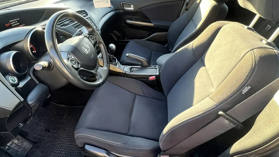 HONDA Civic -