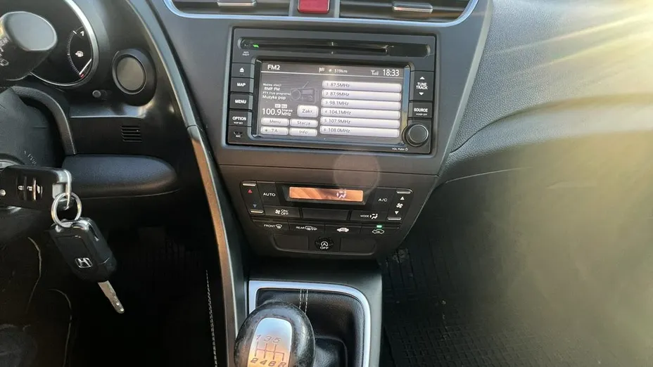 HONDA Civic -
