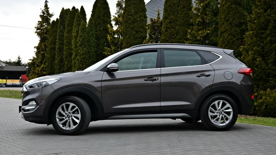 HYUNDAI Tucson -