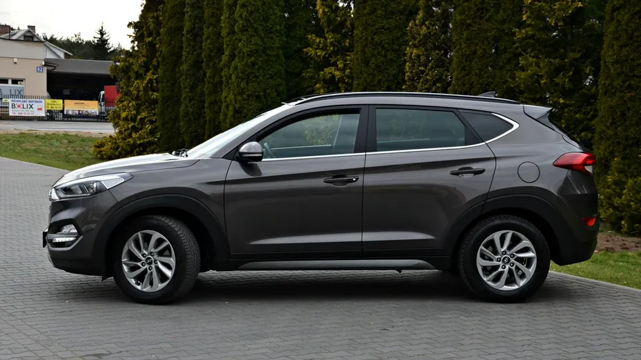 HYUNDAI Tucson -