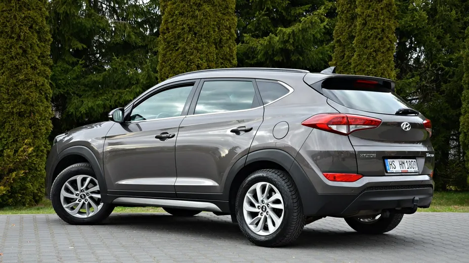 HYUNDAI Tucson -