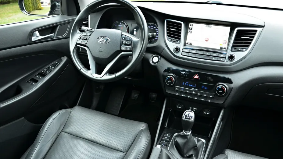 HYUNDAI Tucson -