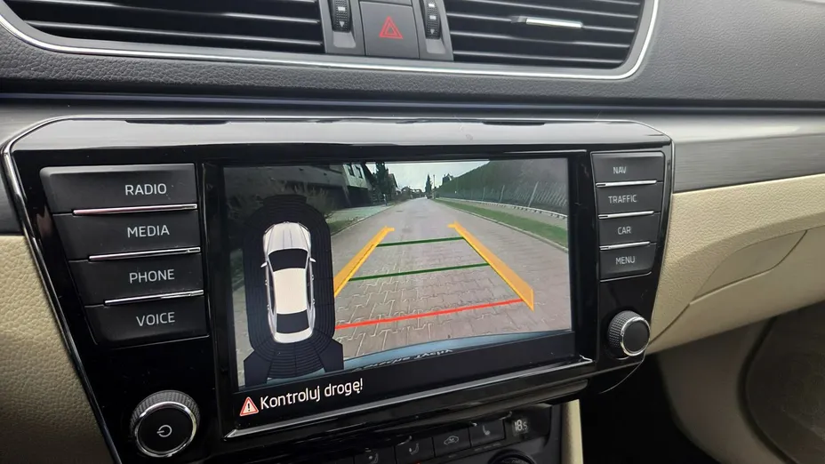 SKODA Superb -