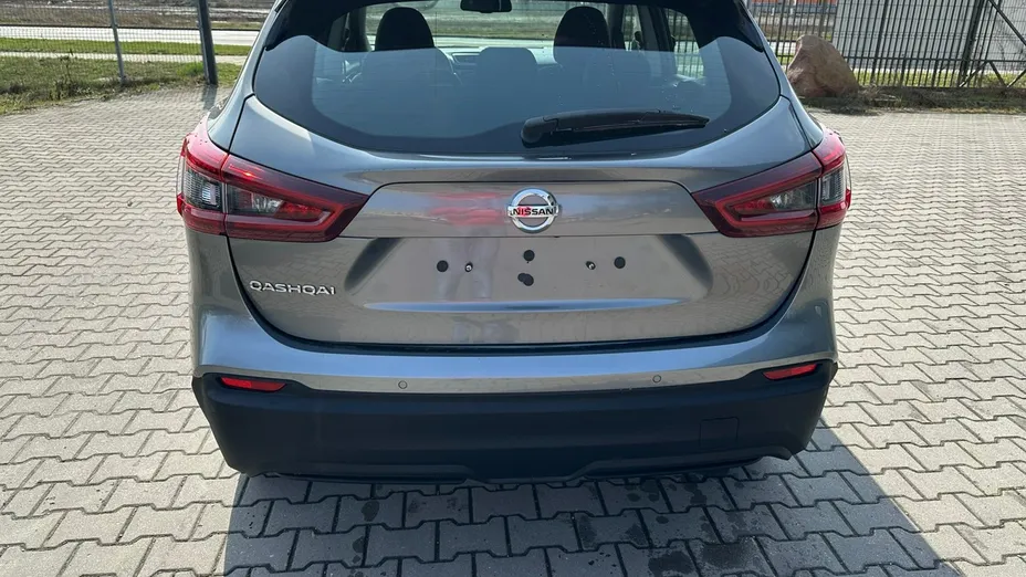 NISSAN Qashqai -