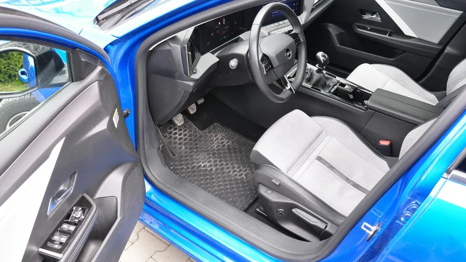 OPEL Astra -