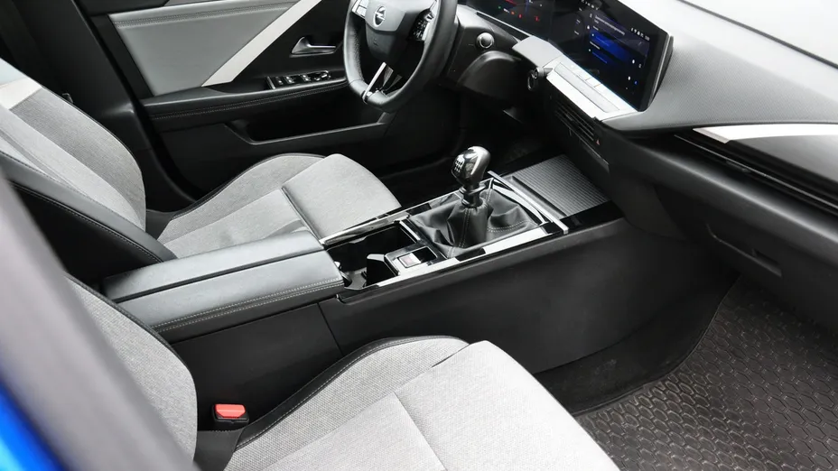 OPEL Astra -