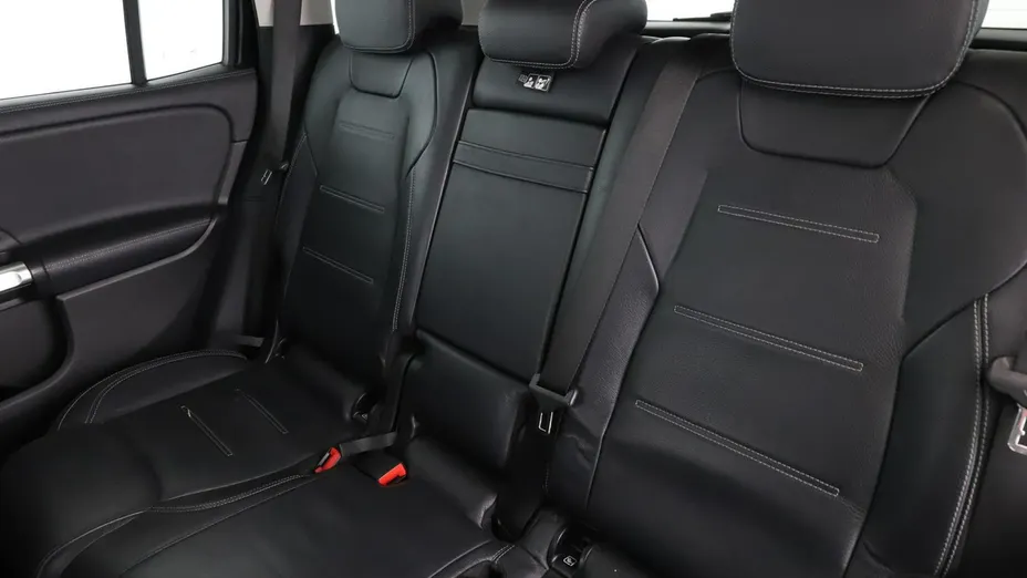 MERCEDES-BENZ GLB -