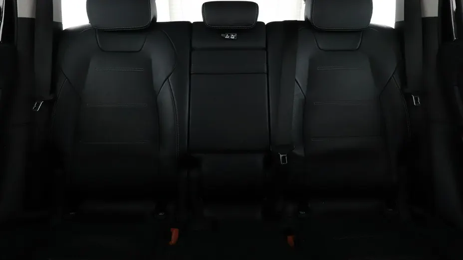 MERCEDES-BENZ GLB -