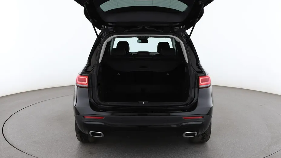 MERCEDES-BENZ GLB -