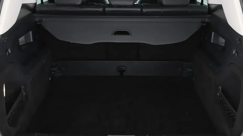 MERCEDES-BENZ GLB -