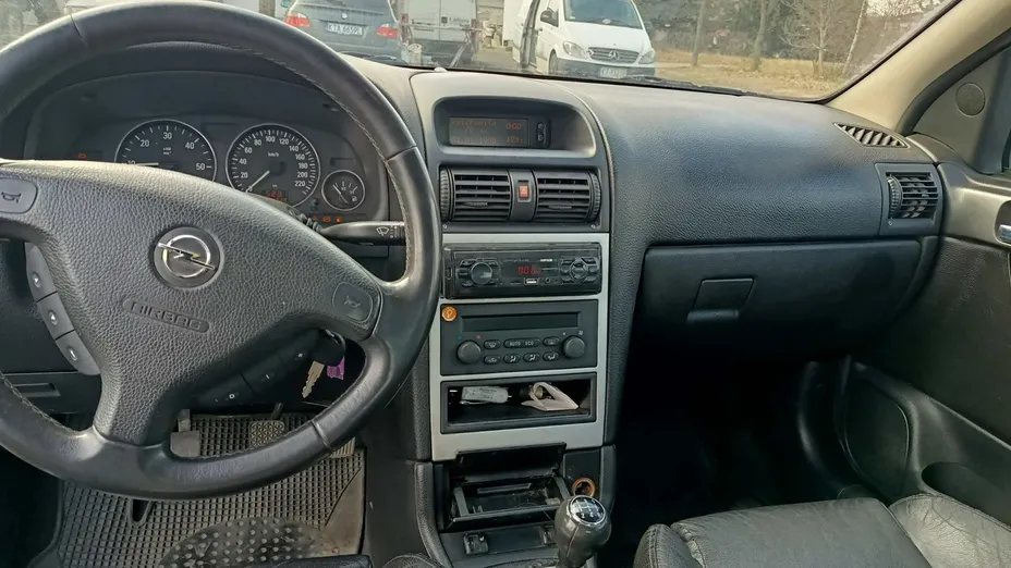 OPEL Astra -