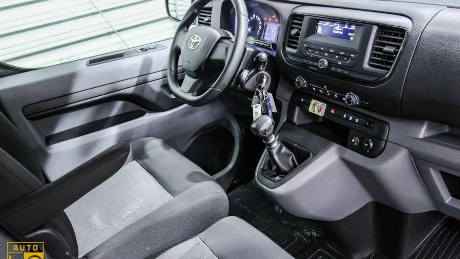 TOYOTA Proace Verso -