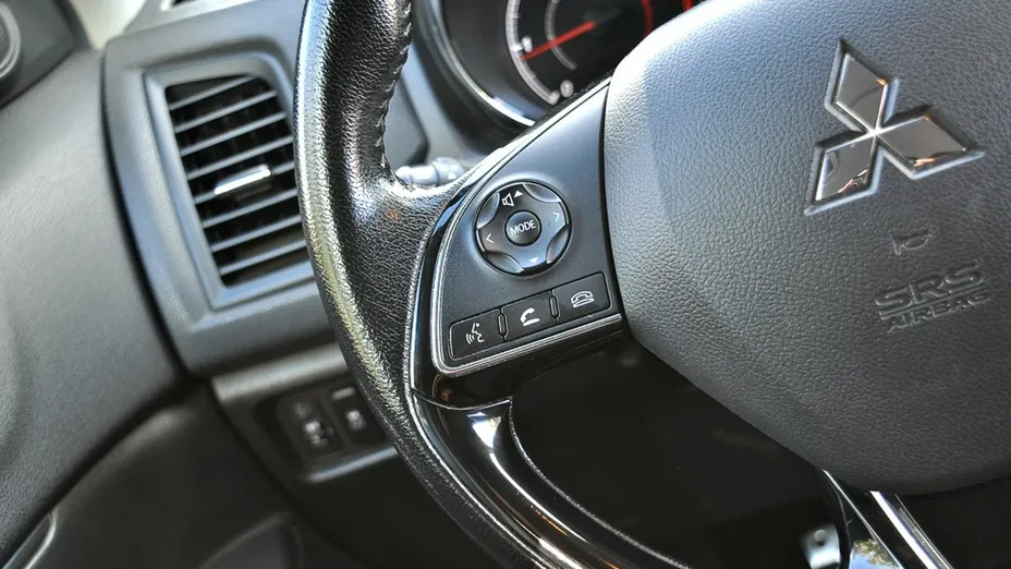 MITSUBISHI ASX -