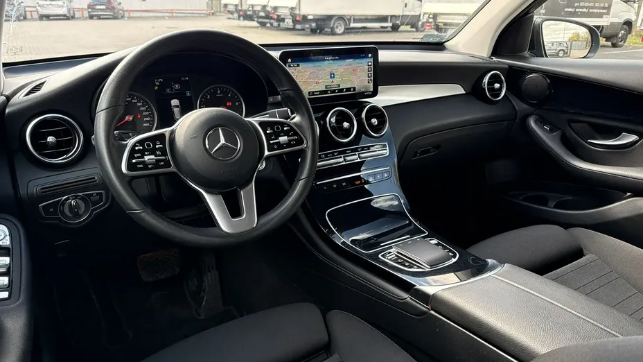MERCEDES-BENZ GLC -