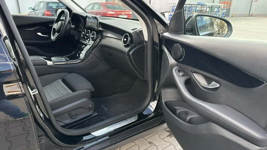 MERCEDES-BENZ GLC -