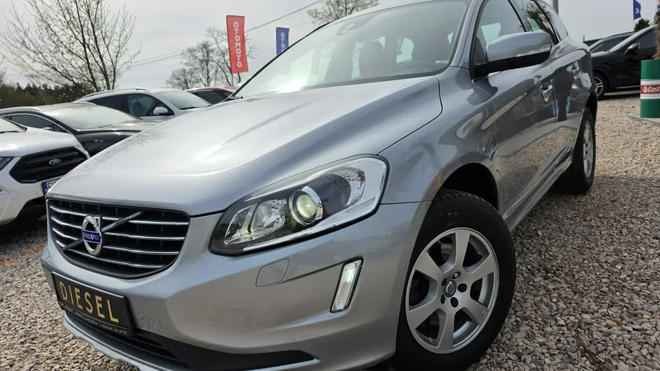 VOLVO XC60 -