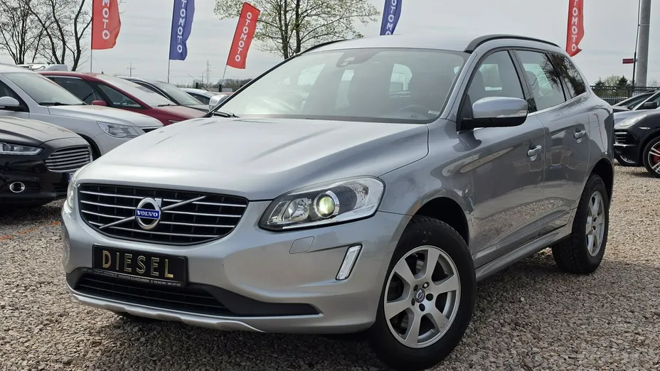 VOLVO XC60 -