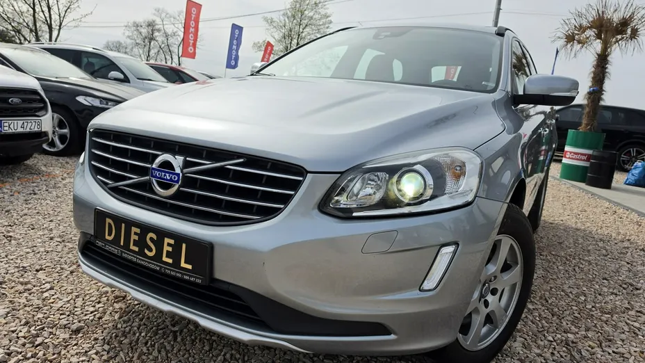 VOLVO XC60 -