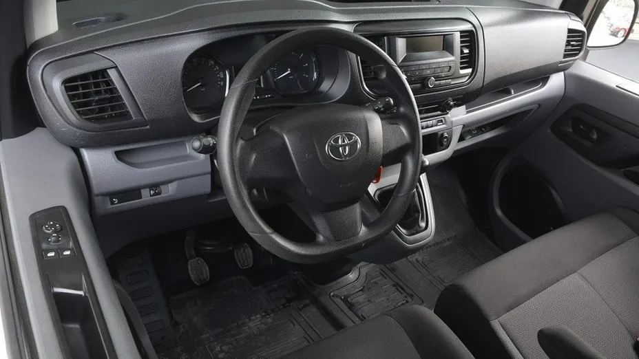 TOYOTA Proace Verso -