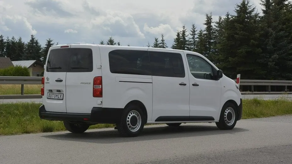 TOYOTA Proace Verso -