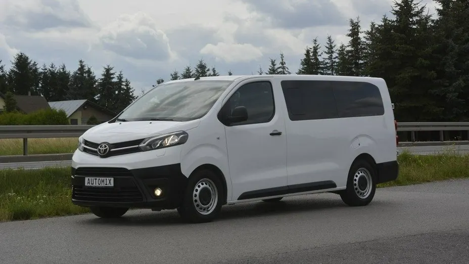 TOYOTA Proace Verso -