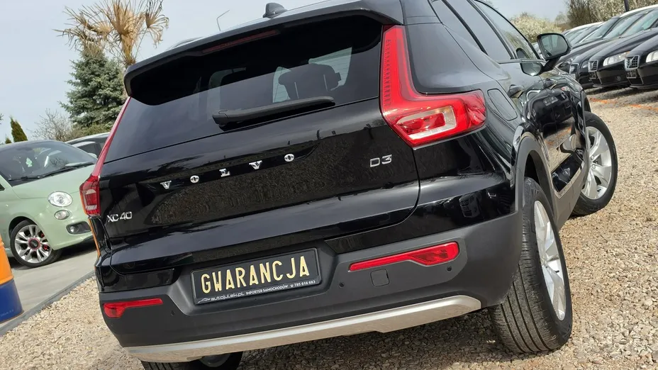 VOLVO XC40 -